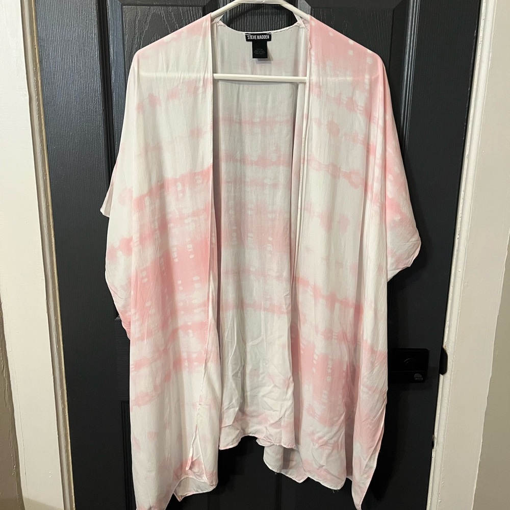 Steve Madden Pink and White Kimono